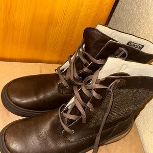 Women’s Brown Leather Lace-Up Winter Boots